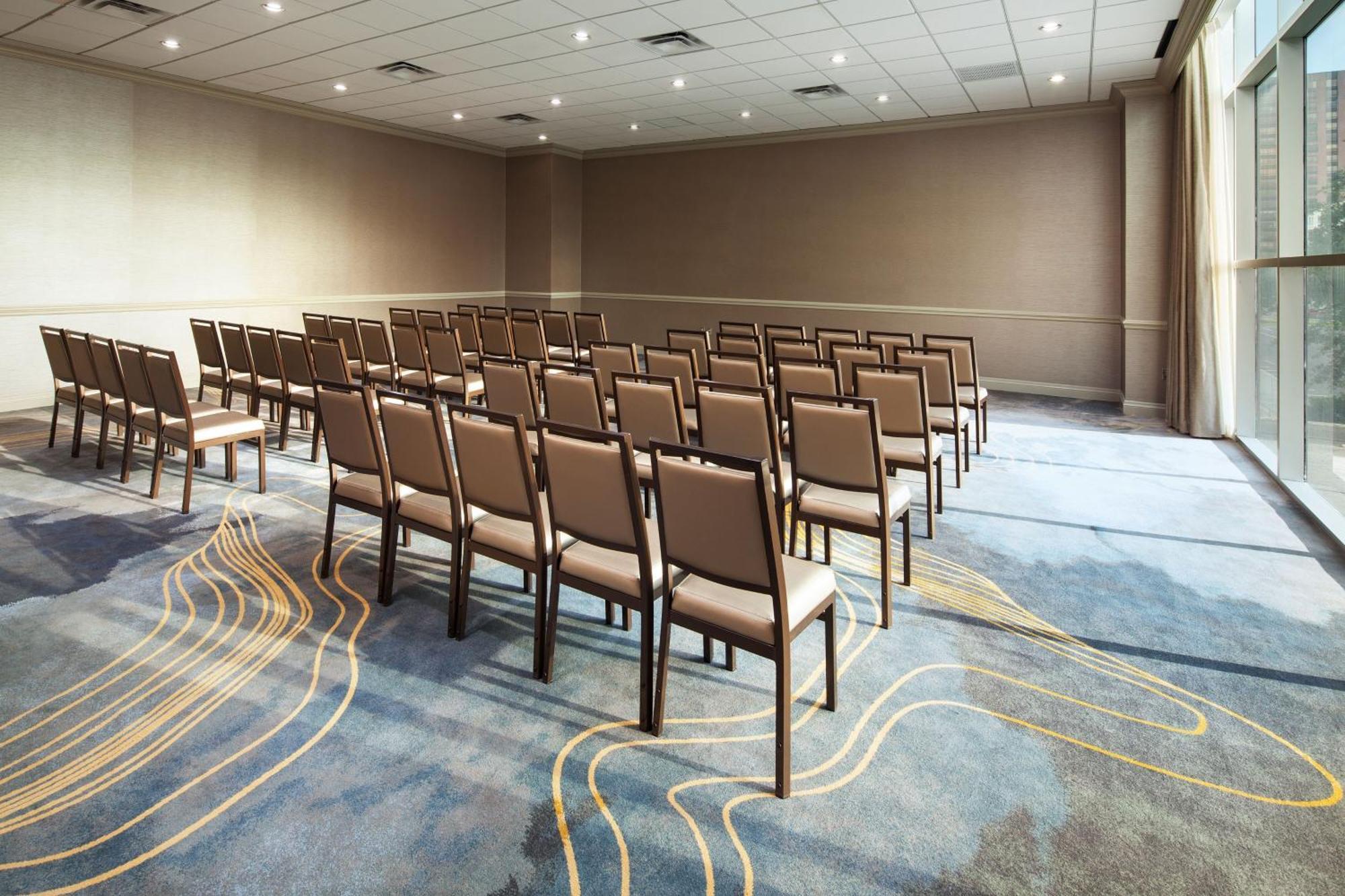 The Westin Galleria Hotel 4*