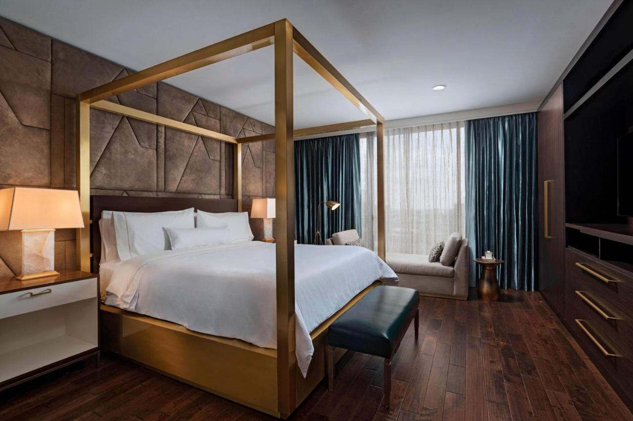 Hotel The Westin Galleria 4*